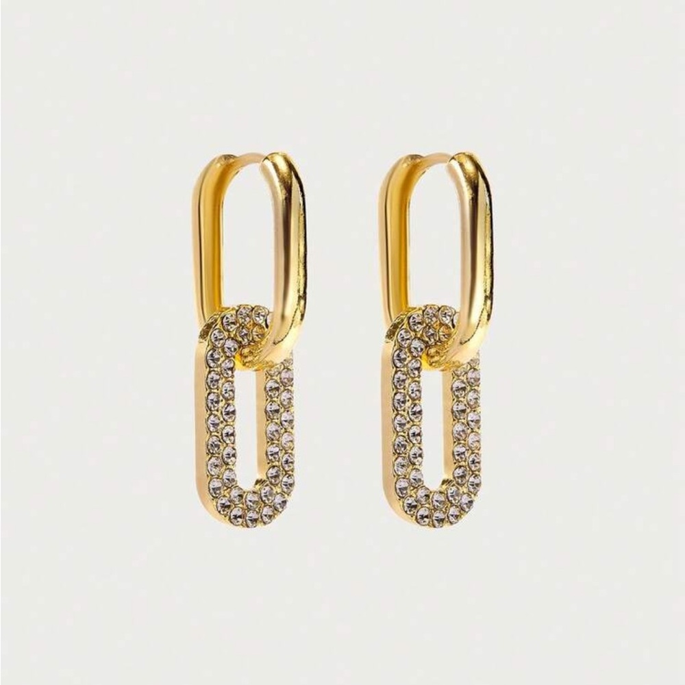Elegant Gold Hoop Earrings R116